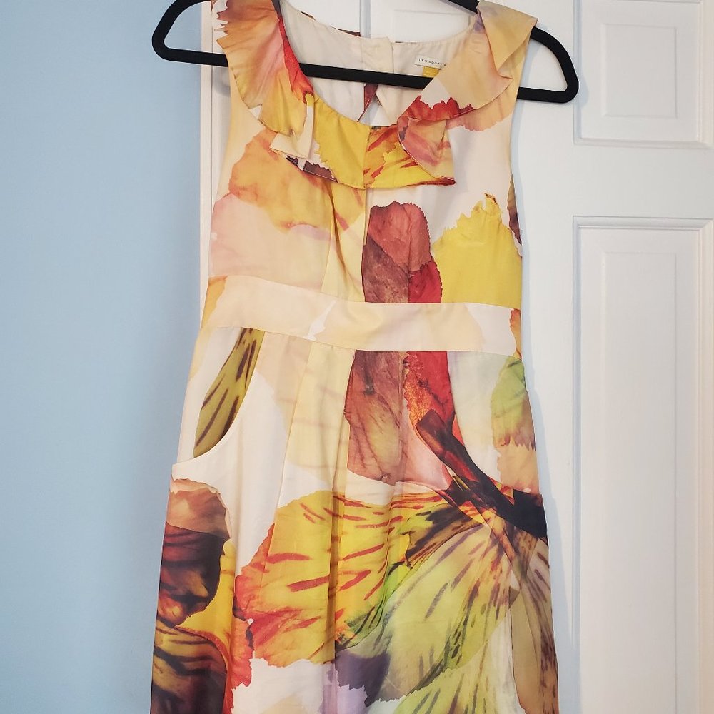 Leifsdottir 100% silk abstract floral cocktail dress size 0
